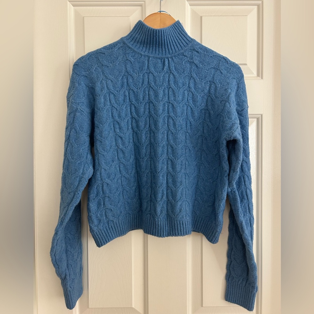 NWT Pink Rose Women’s XS Blue Cropped Cable Knit Chunky Sweater Mock Turtle Neck